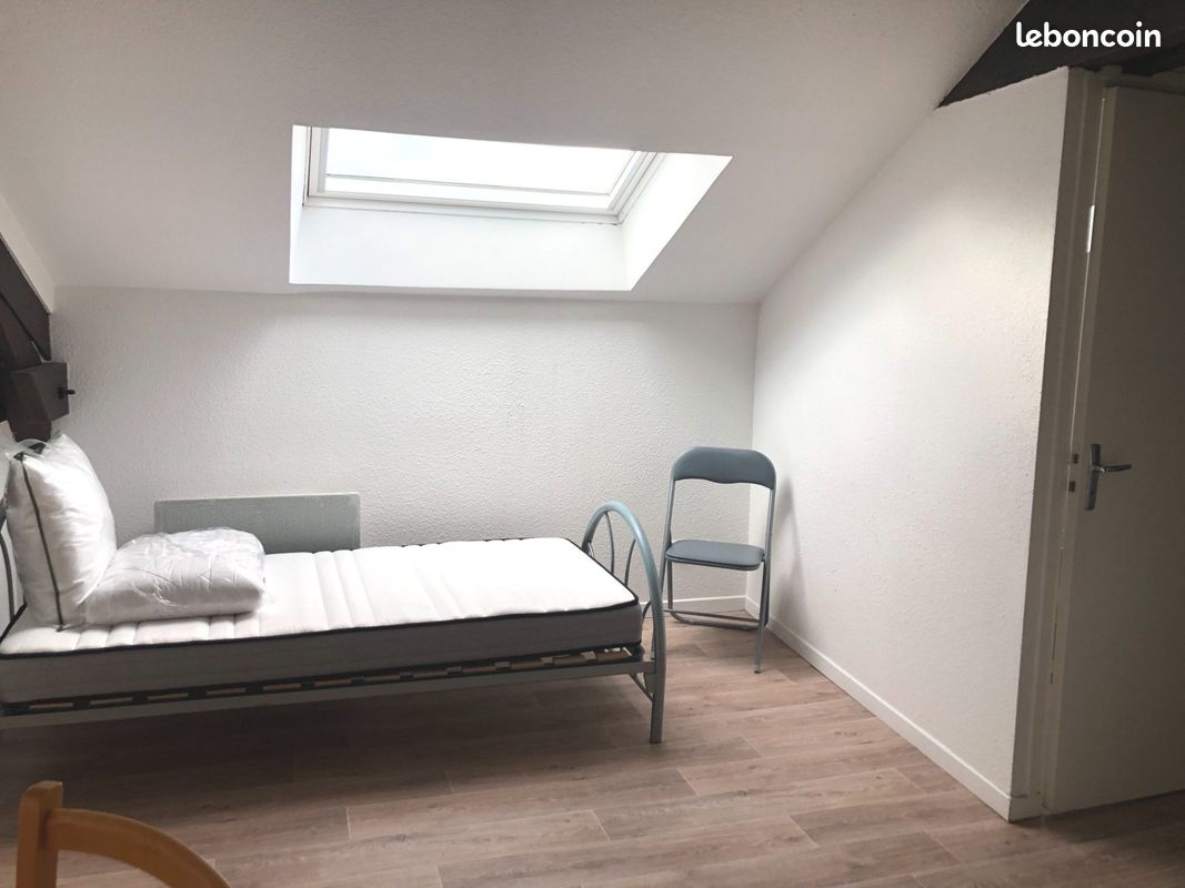 Appartement 1 pièce 15 m² · à Clermont-Ferrand · 15 m² · 360 €