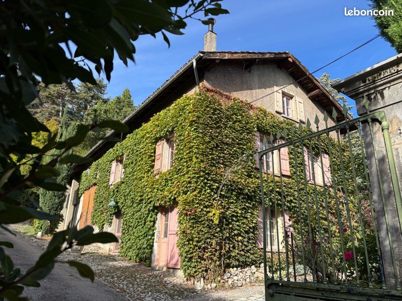 Appartement 4 pièces 101 m² · à Seyssinet-Pariset · 101 m² · 1 000 €/mois