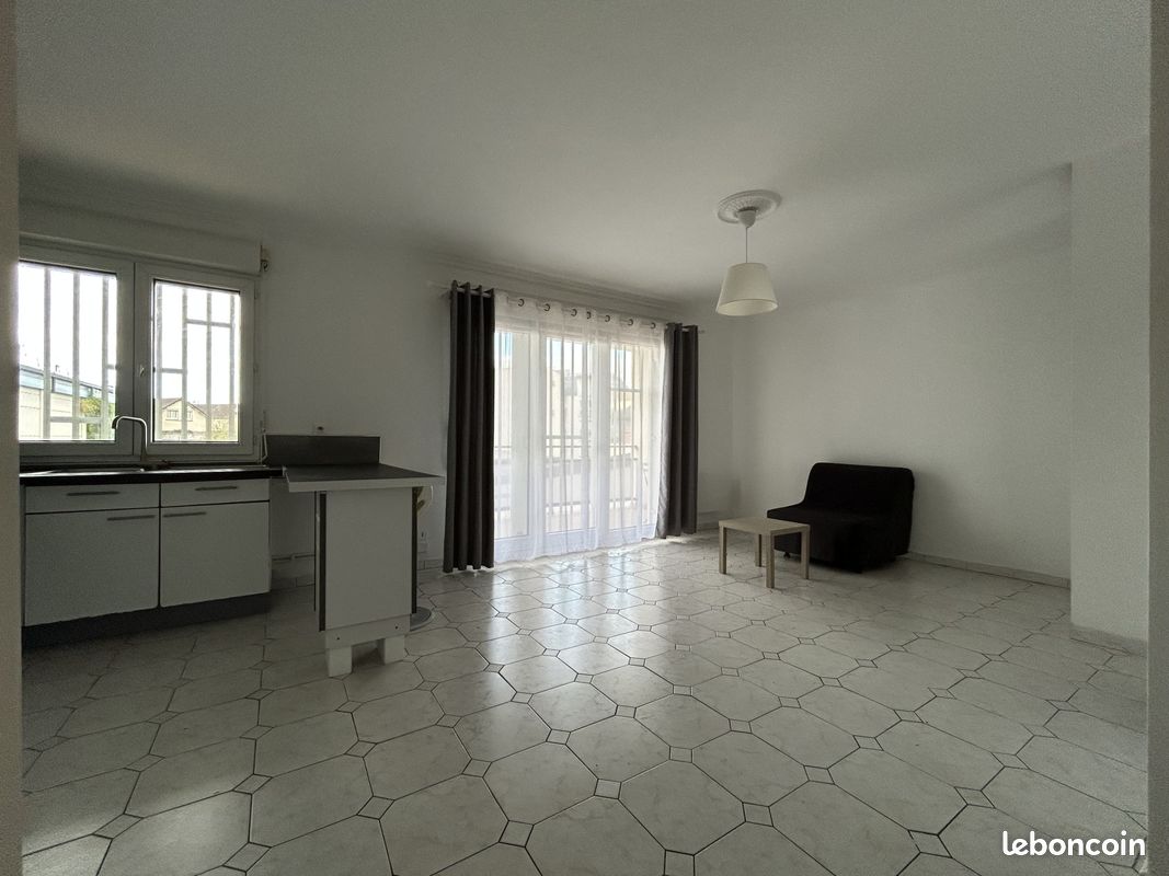 Appartement a louer livry-gargan - 1 pièce(s) - 31 m2 - Surfyn