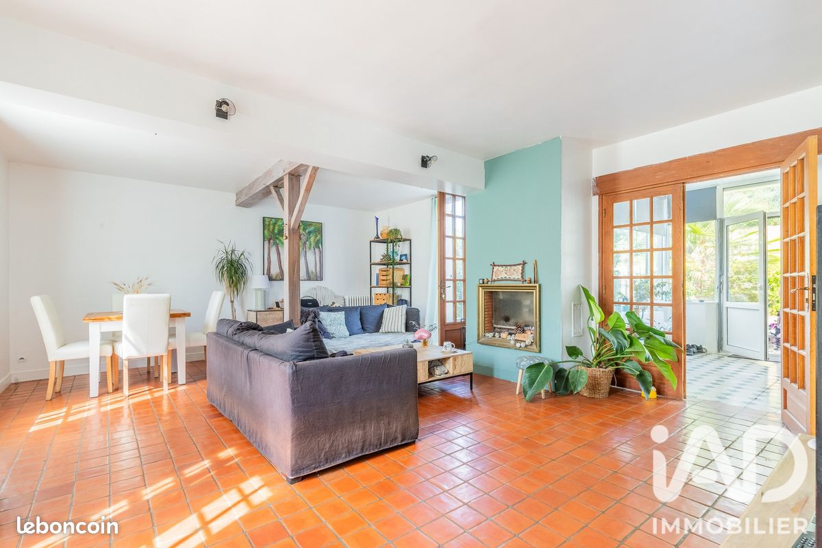 Maison 4 pièces 123 m² · à Auvers-Saint-Georges · 123 m² · 319 000 €