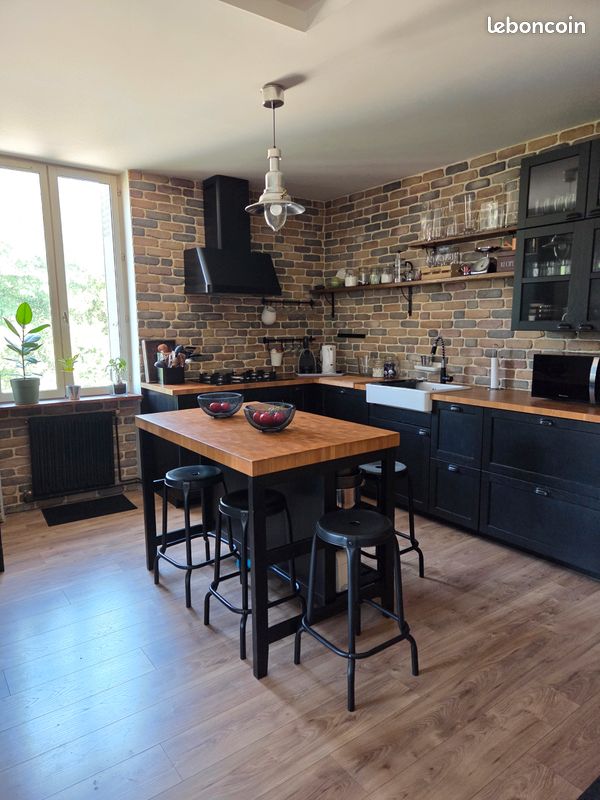 Maison 8 pièces 150 m² · à Montélimar · 150 m² · 330 000 €