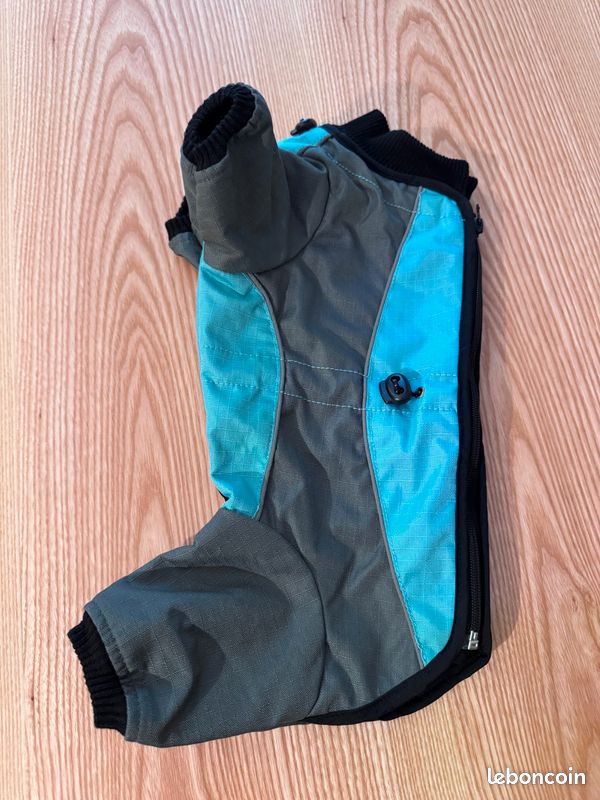 Combinaison imperméable pour chien (image 3)