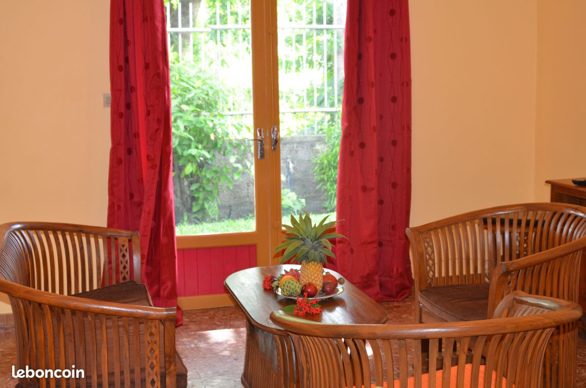 Appartement 4 pièces 100 m² · à Saint-Pierre · 100 m² · 1 100 €/mois