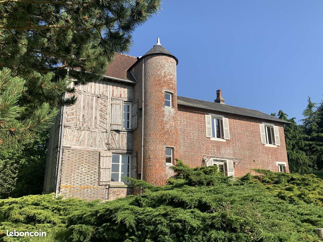 Maison 6 pièces 150 m² · à Livarot-Pays-d'Auge · 150 m² · 415 000 €