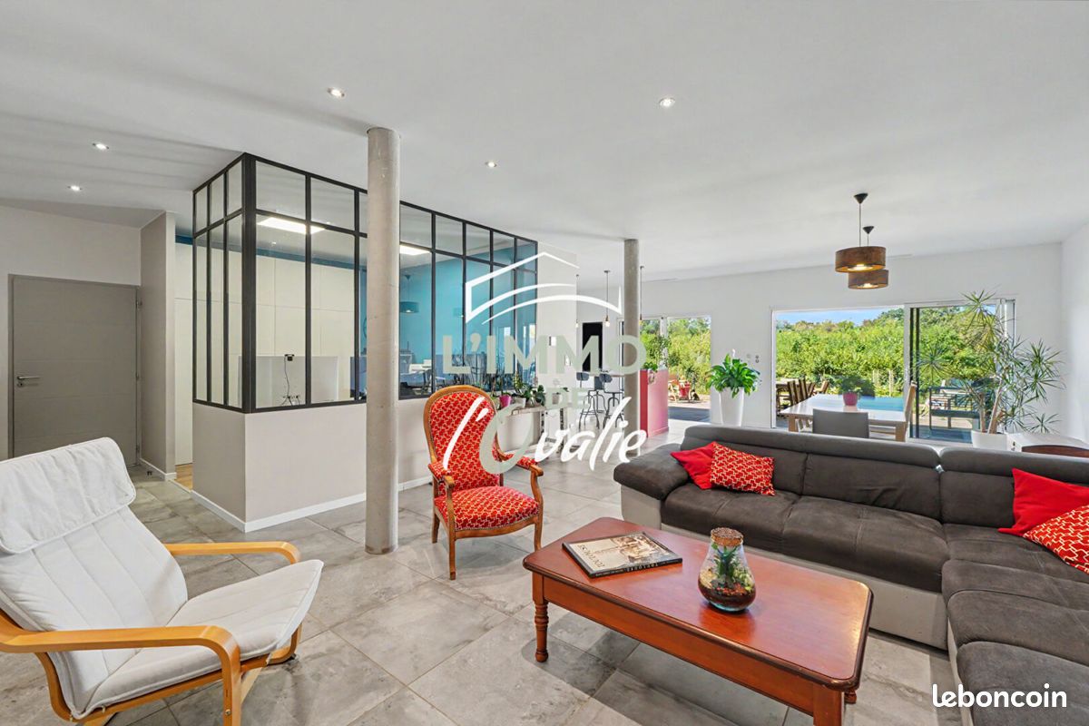 Maison 6 pièces 205 m² · à Grenade · 205 m² · 458 000 €