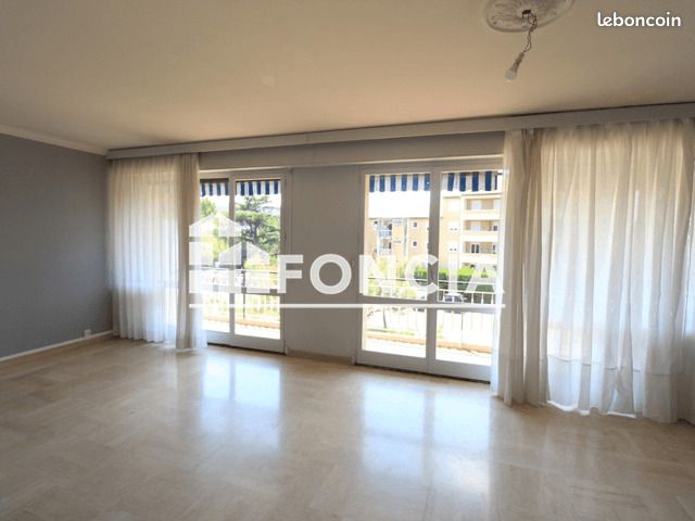 Appartement 3 pièces 76 m² · à Nîmes · 76 m² · 816 €