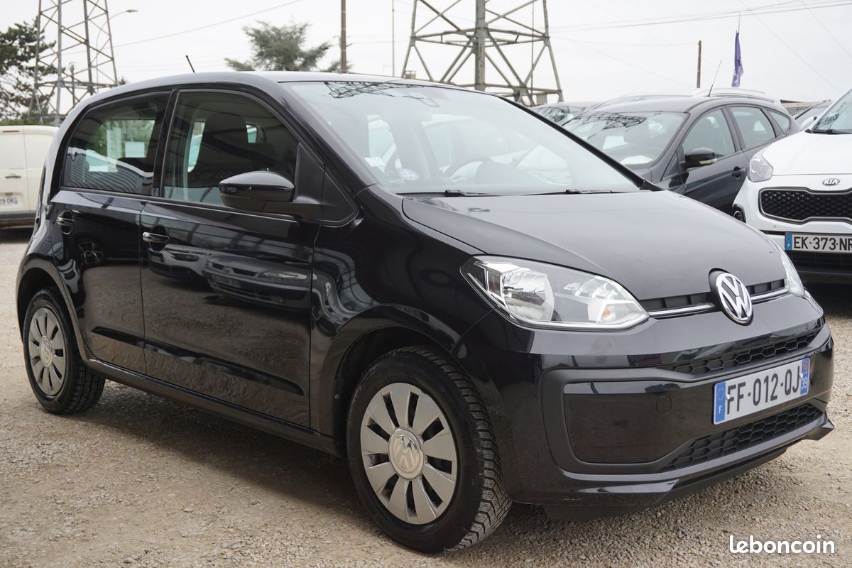 Volkswagen UP 1.0 75CH BLUEMOTION TECHNOLOGY UP CONNECT 5P EURO6D-T (image 3)