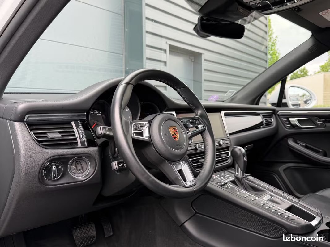 Porsche Macan S (image 3)