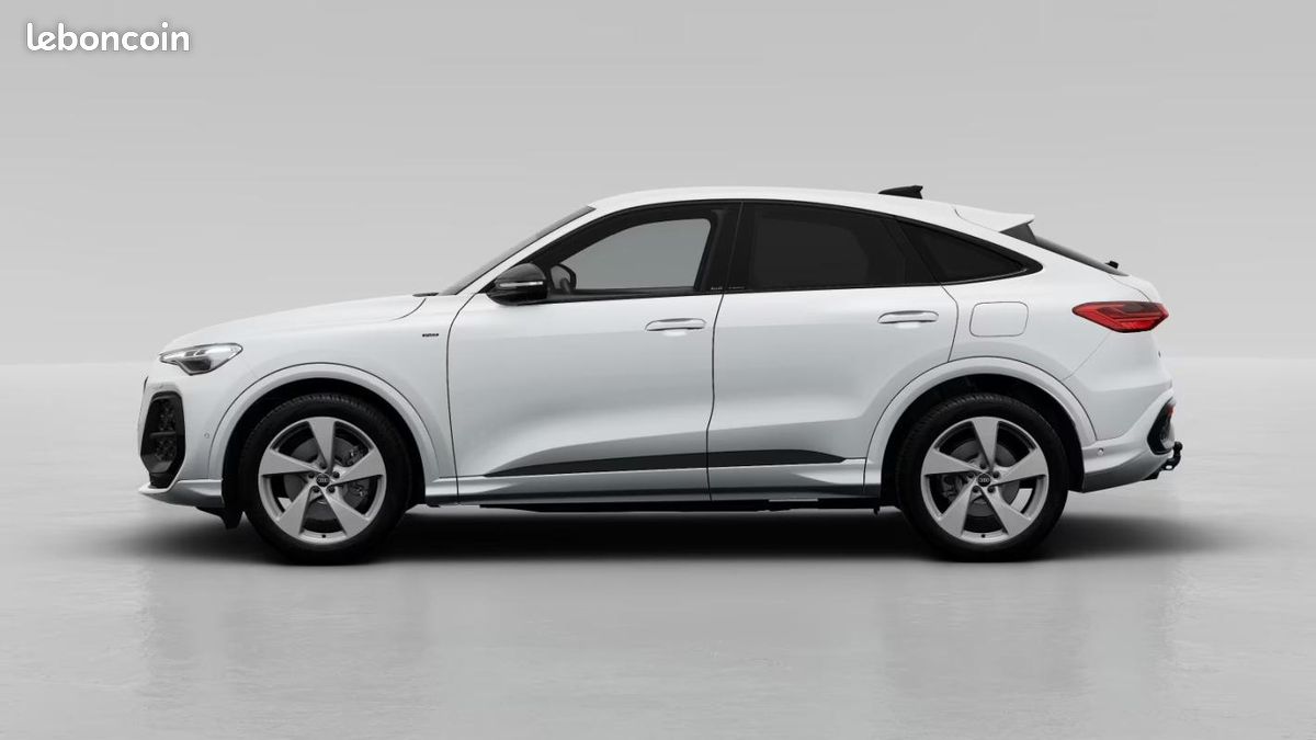 Audi Q5 Sportback e-hybrid quattro S tronic S line (image 2)