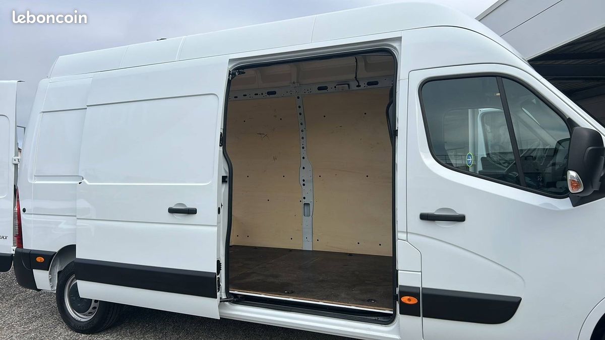 Renault master fgn trac f3500 l3h3 blue dci 135 (image 9)