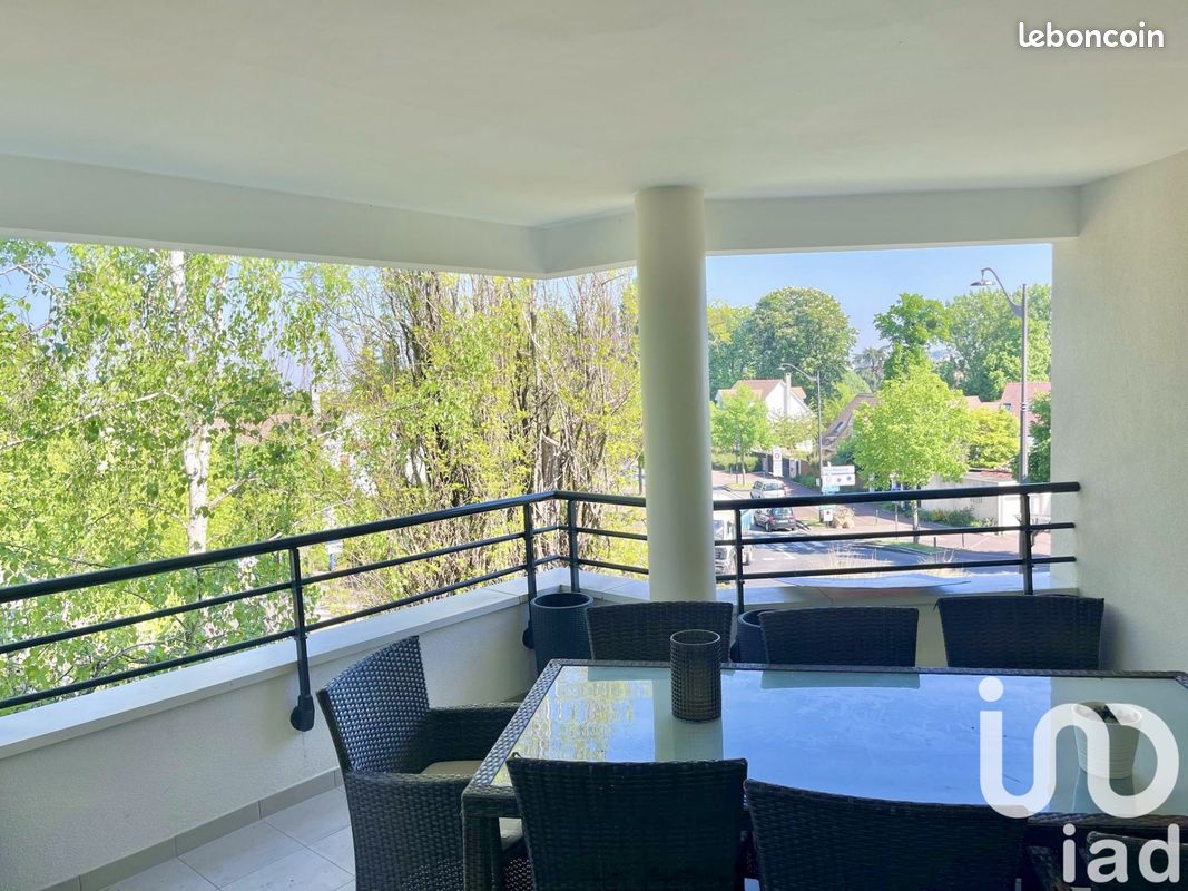 Appartement 7 pièces 145 m² · à Saint-Cloud · 145 m² · 895 000 €