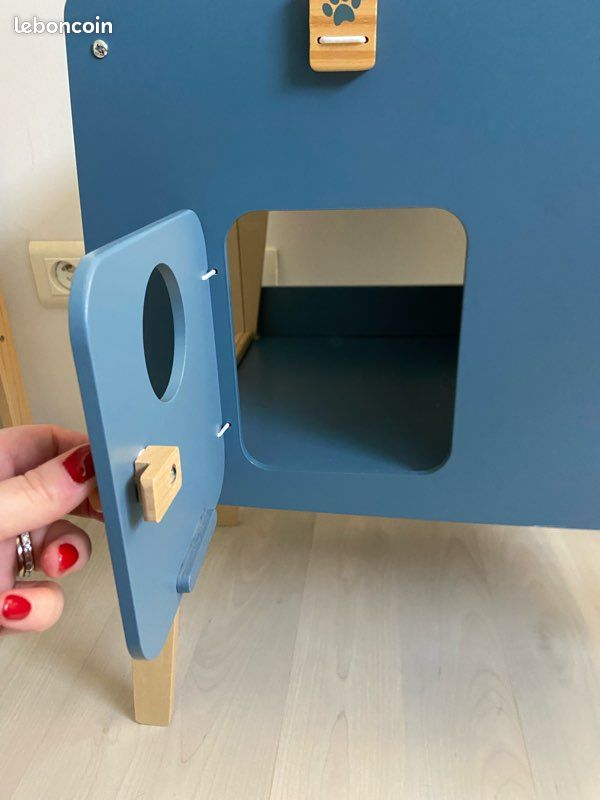 VERTBAUDET Cabinet Vétérinaire En Bois FSC® – Avec Niche, Douche, Balance, Radios Médicales – Accessoires Inclus