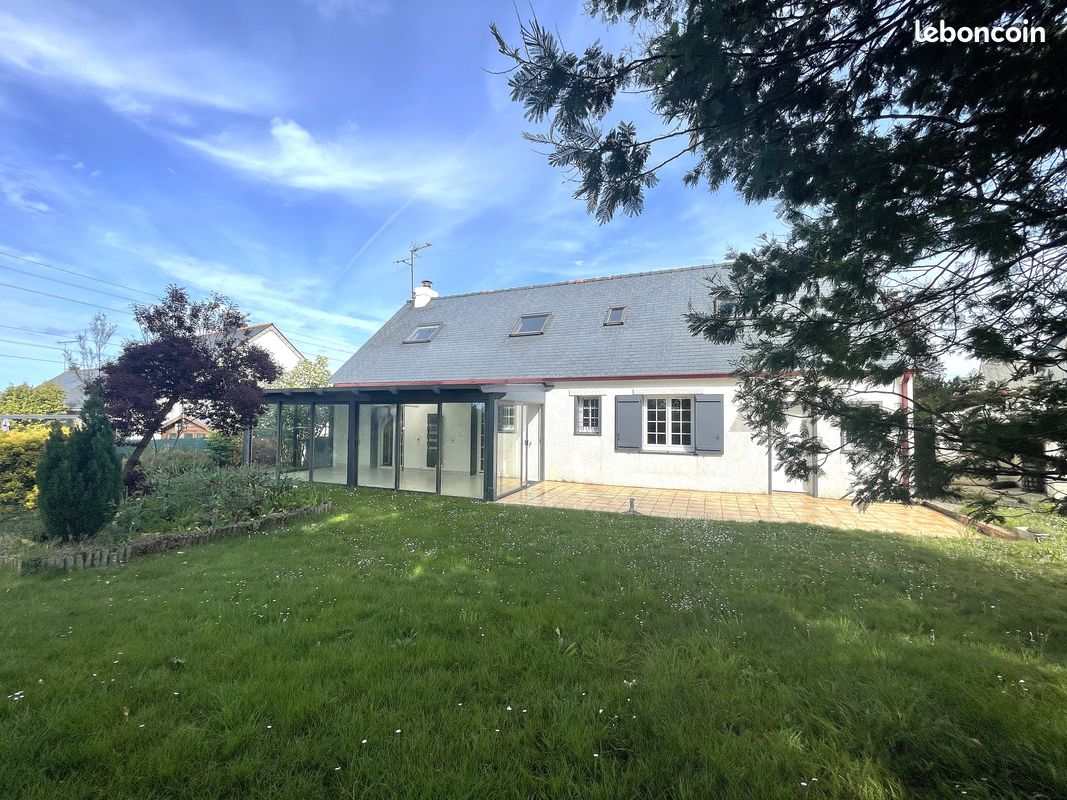 Maison 6 pièces 142 m² · à Ligné · 142 m² · 269 500 €