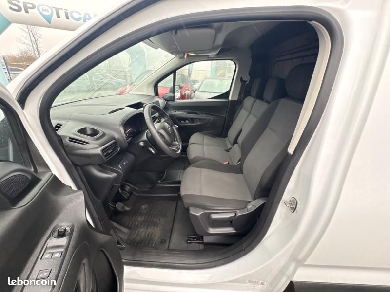 Citroen Berlingo Van M 650kg BlueHDi 100 Cabine Extenso 3 places Pack Driver Connect / GALLERIE / 12 (image 9)