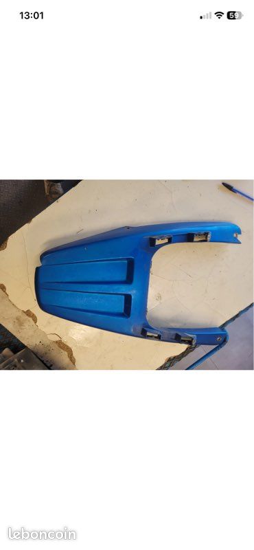 Carenage avant bec de canard suzuki 800 dr sr43a (image 1)