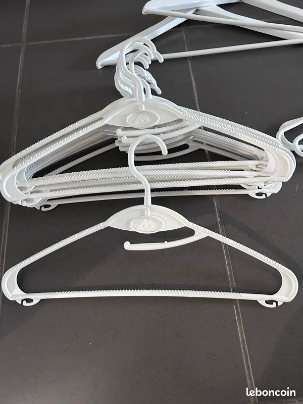 Neatfreak Lot De 5 Cintres Antidérapants Blanc/Gris - Organisation Placard Robuste