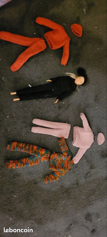 Lot barbies (image 1)