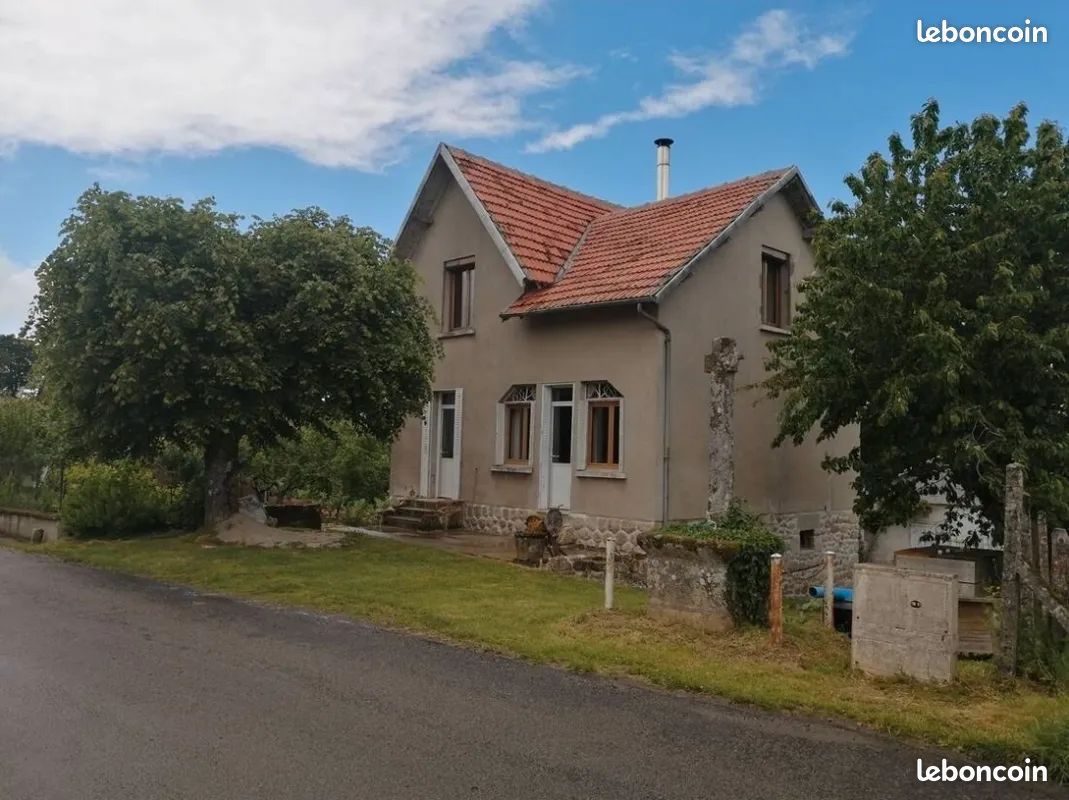 Maison 5 pièces 150 m² · à Cros-de-Montvert · 150 m² · 160 000 €