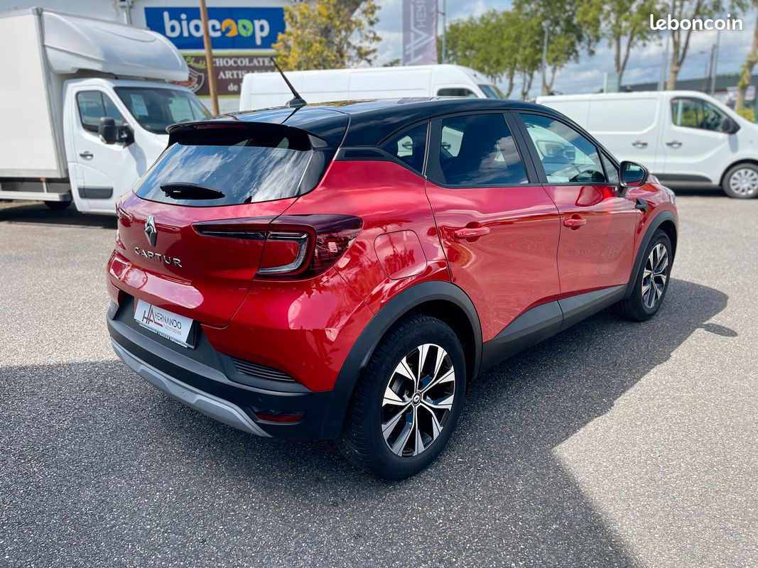 Renault Captur 1.0 TCe 90ch Evolution (image 3)