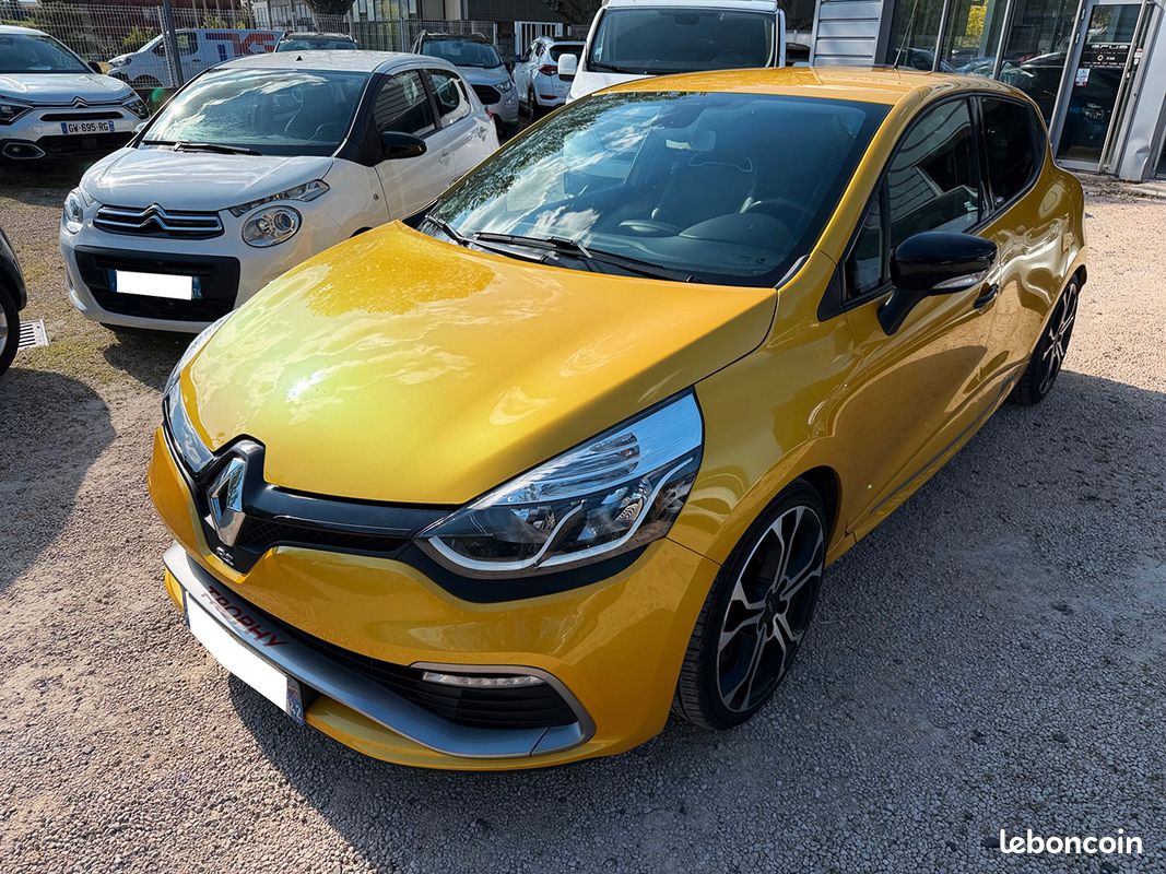 RENAULT Clio 4 RS Trophy (image 6)