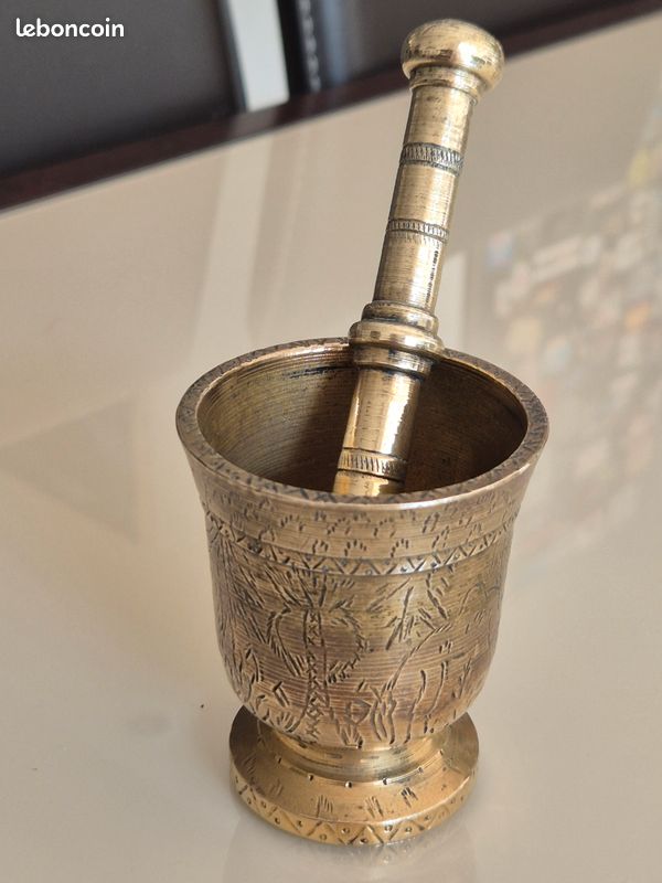 Gros Mortier Et Pilon En Bronze N°7 - Lourd Et Authentique, Idéal Pour Cuisine Ou Déco