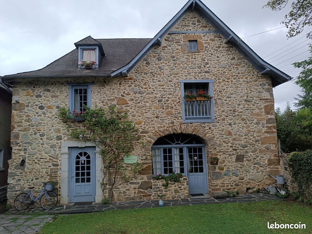 Maison 6 pièces 205 m² · à Buzy · 205 m² · 245 000 €