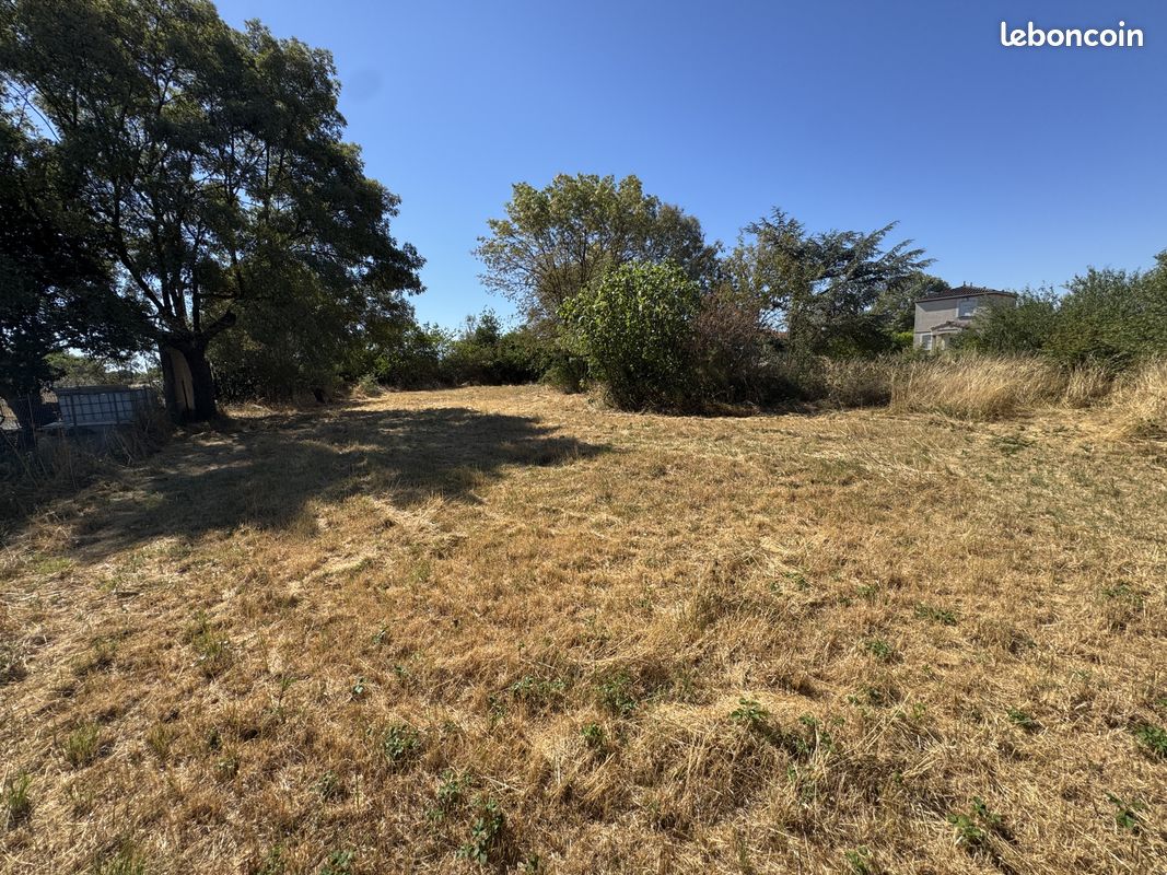 Terrain 1290 m² · à Sémalens · 1 290 m² · 82 000 €