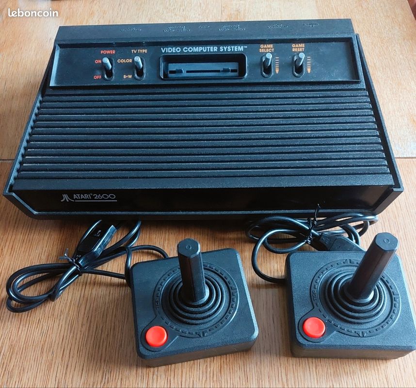 Console de jeux vidéo (image 1)