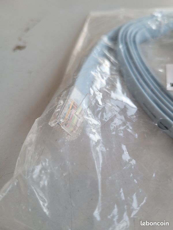 Câble vga vers ethernet/ neuf jamais utilisé sous blister (image 2)