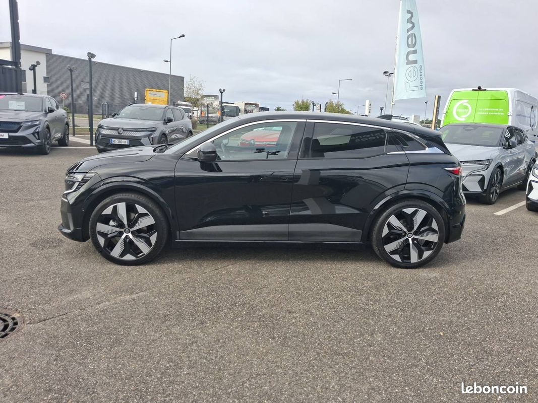 RENAULT Megane E-Tech EV60 220 ch super charge Techno (image 8)