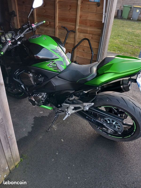 Rule 3402 Z 800e - Motos
