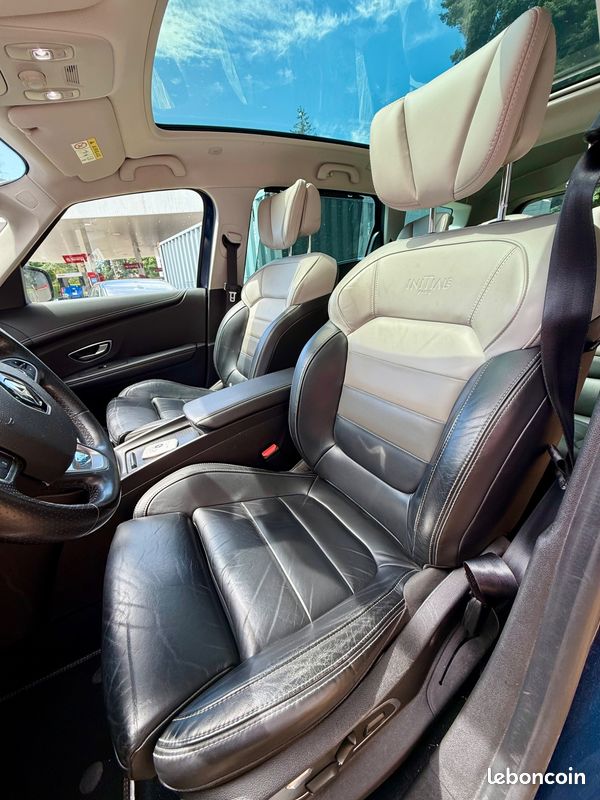 RENAULT GRAND SCENIC 1.7 BLUEDCI 150CH INITIALE PARIS- CUIR - ATTELAGE-GARANTIe (image 5)