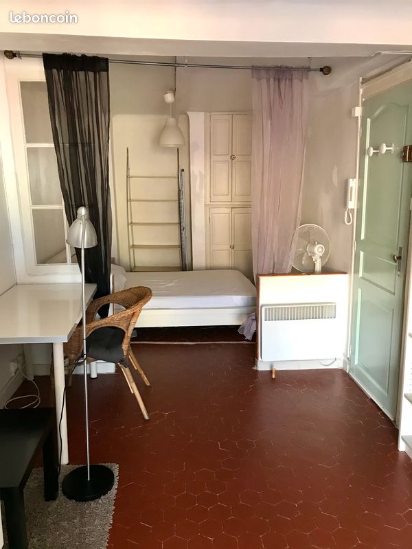 Appartement 1 pièce 25 m² · à Toulon · 25 m² · 490 €/mois