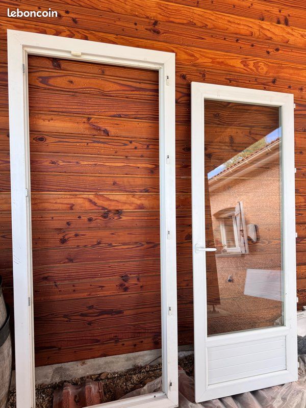 Ensemble porte-fenêtre 1 vantail et fenêtre MILLET et volet bois, fenêtres (image 1)