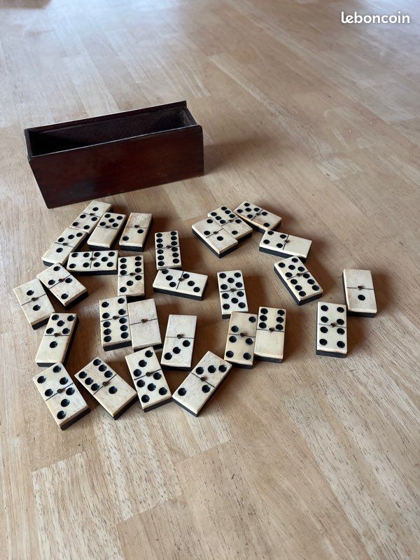 Ancien Jeu De Dominos - Vintage, à L'ancienne