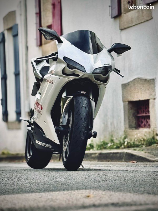 Ducati 848 superbike (image 1)