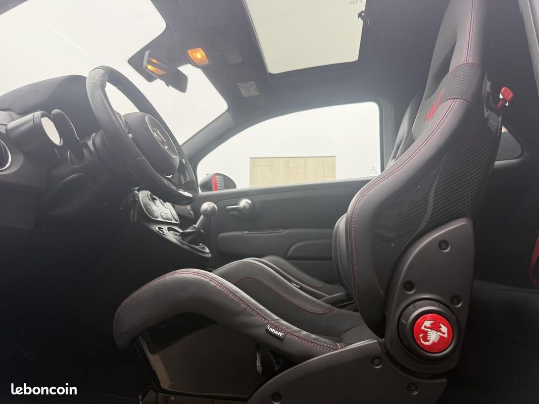 ABARTH 500 595 1.4 T-JET 180 ESSEESSE / Akrapovic + toit ouvrant / Garantie 12 mois (image 8)