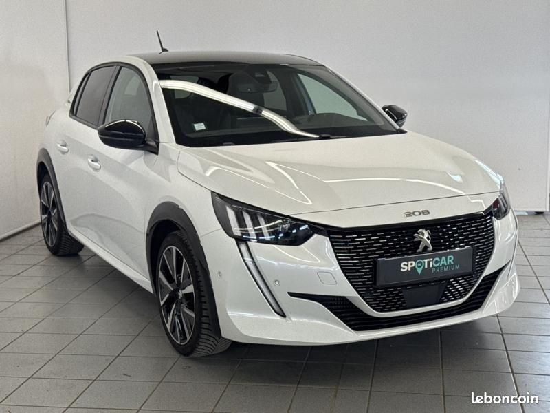 Peugeot 208 1.2 PureTech 100ch S&S GT Line (image 3)