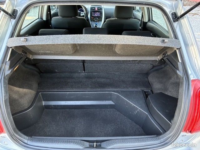 Toyota Auris Hybride 136h Dynamic 15 (image 13)