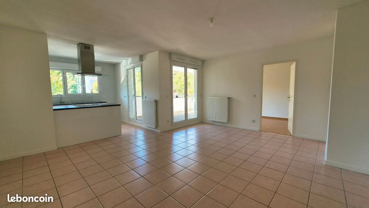 Appartement 3 pièces 67 m² · à Saint-Martin-d'Hères · 67 m² · 940 €/mois