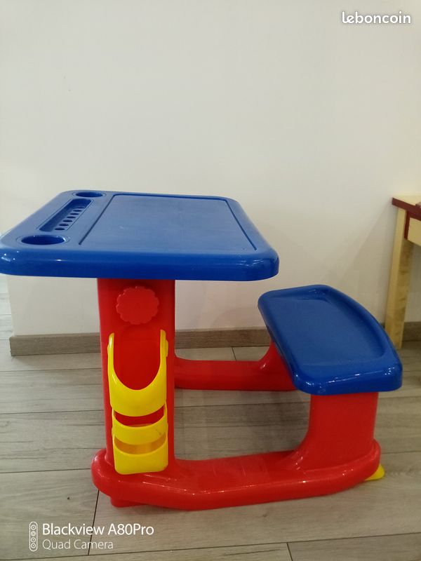 Pupitre/bureau enfant (image 1)