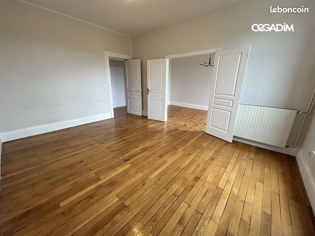 Appartement 6 pièces 131 m² · à Clermont-Ferrand · 131 m² · 1 280 €/mois