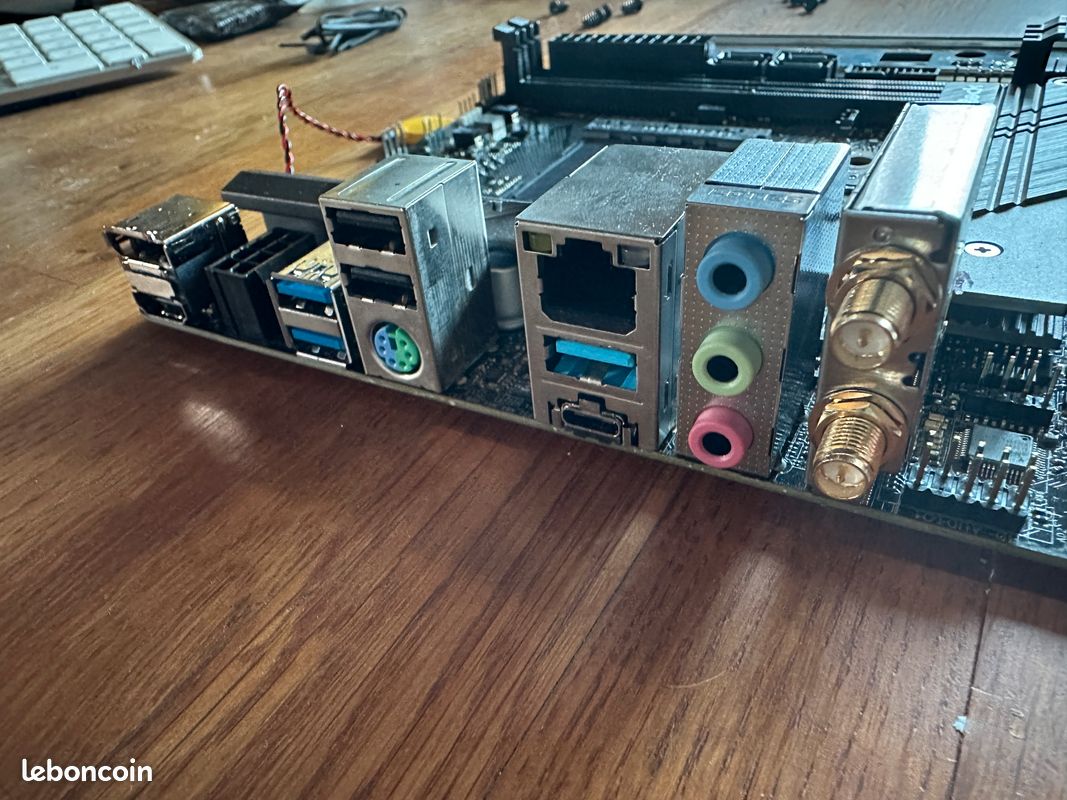 https://img.leboncoin.fr/api/v1/lbcpb1/images/c8/2c/57/c82c577710700d1df3bd36f421da83117fa92779.jpg?rule=ad-large