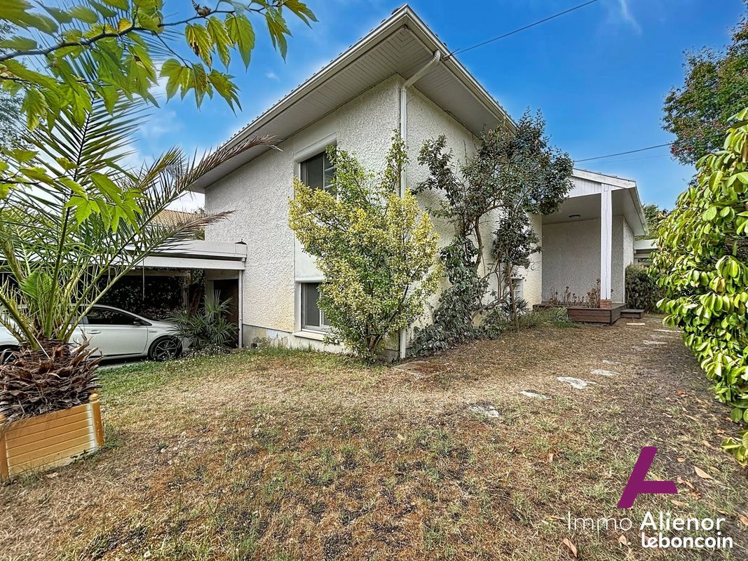 Maison 4 pièces 146 m² · à Mérignac · 146 m² · 692 000 €