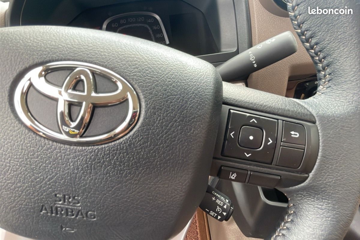 Toyota Land Cruiser GRJ 79 SIMPLE CABINE LX 4.0 V (image 8)