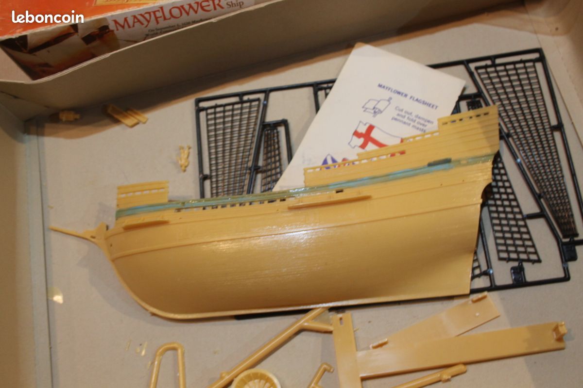 ANCIENNE MAQUETTE REVELL Annee 50 Vendue En L'etat Dans Sa Boite D'origine !! EUR 50,00