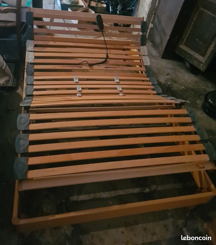 Lit electrique très peu servi en 120 cm avec le matelas neuf (image 2)