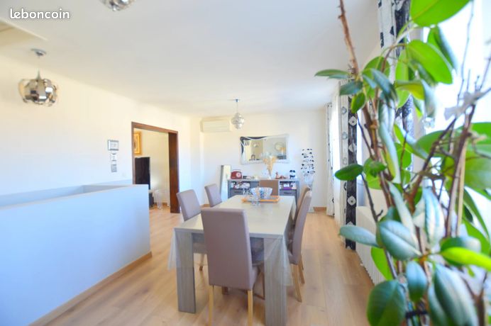 Maison 6 pièces 140 m² — 6