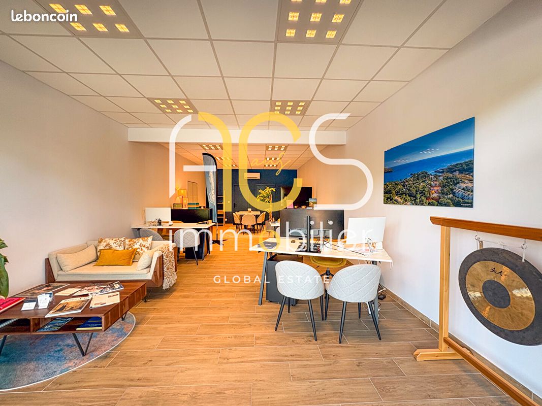 Local commercial 60 m² SAINT RAPHAEL (image 1)