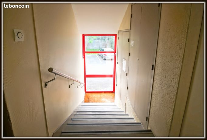 Studio 1 pièce 17 m² — 10